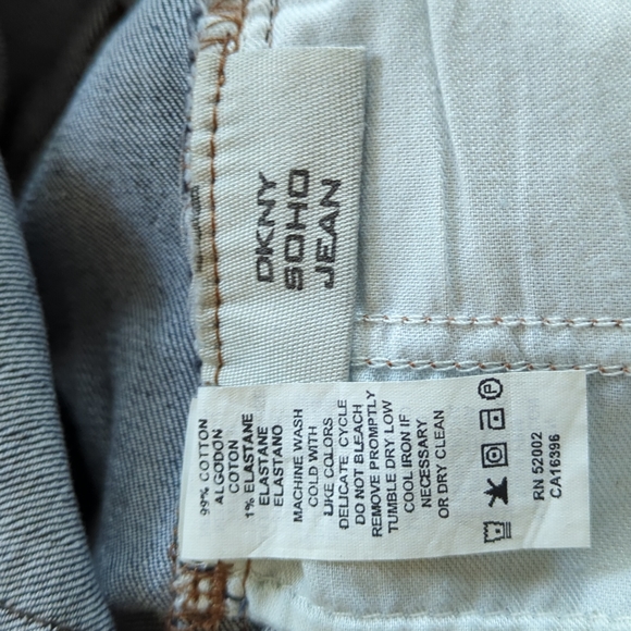 DKNY Soho Jeans - Picture 9 of 9
